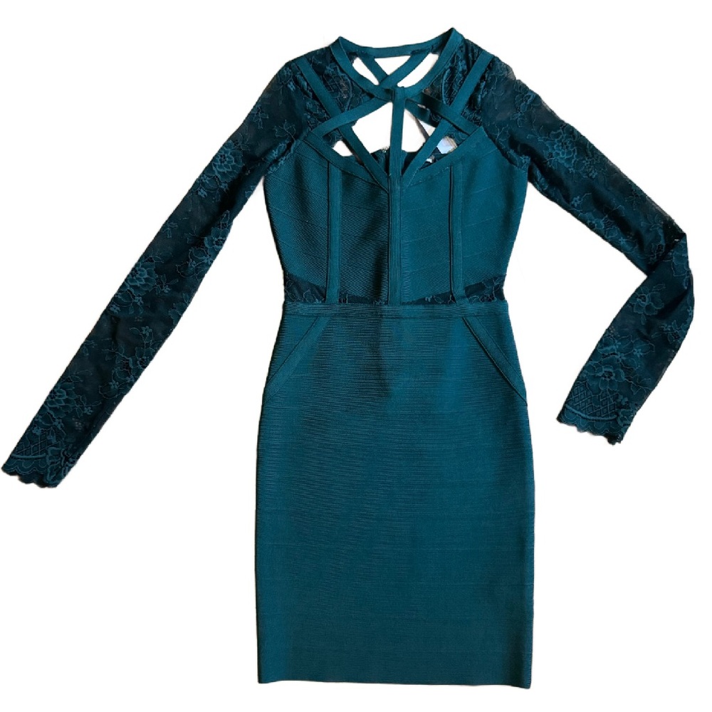 Forest green long sleeve mini dress from Guess. XS